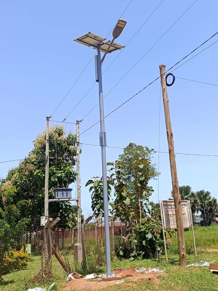 Solar street lighting installation